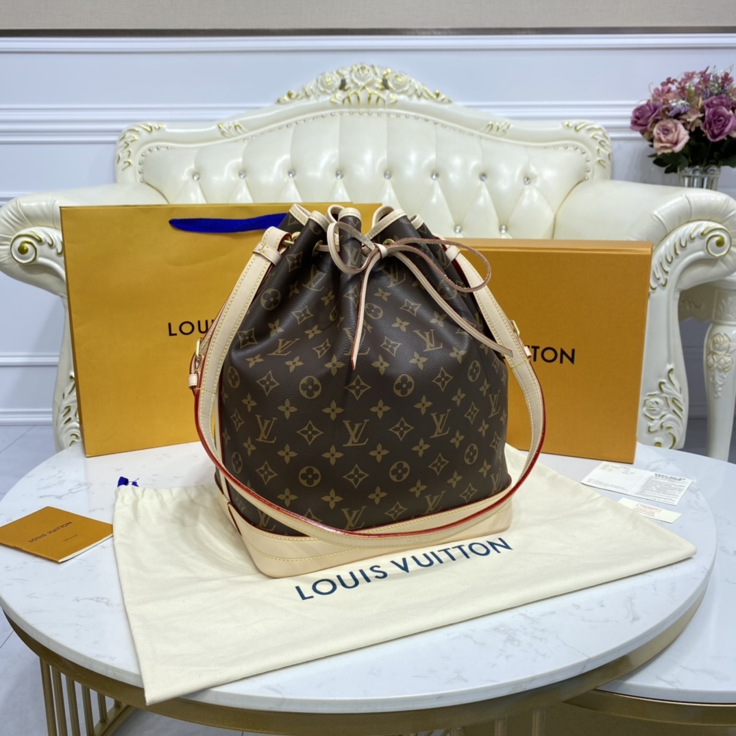 Louis Vuitton NOE Handbag Monogram M42224